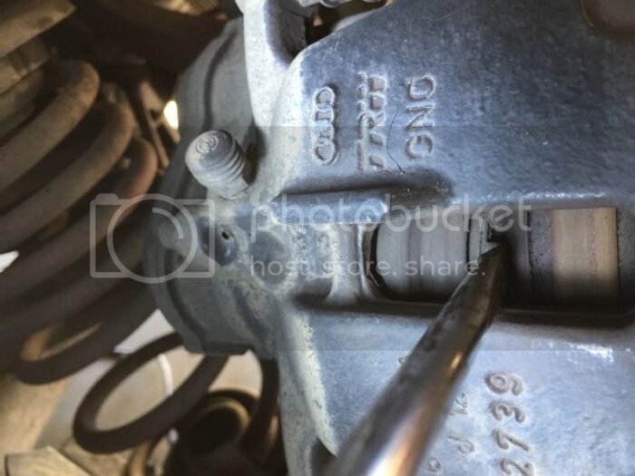 Xtool VAG401 EPB Reset On 2010 Audi A5 9